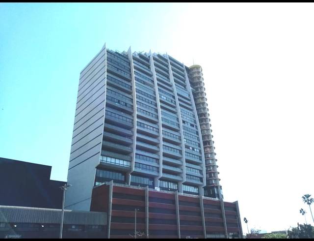2 BEDROOM APARTMENT TO LET IN POINT WATERFRONT